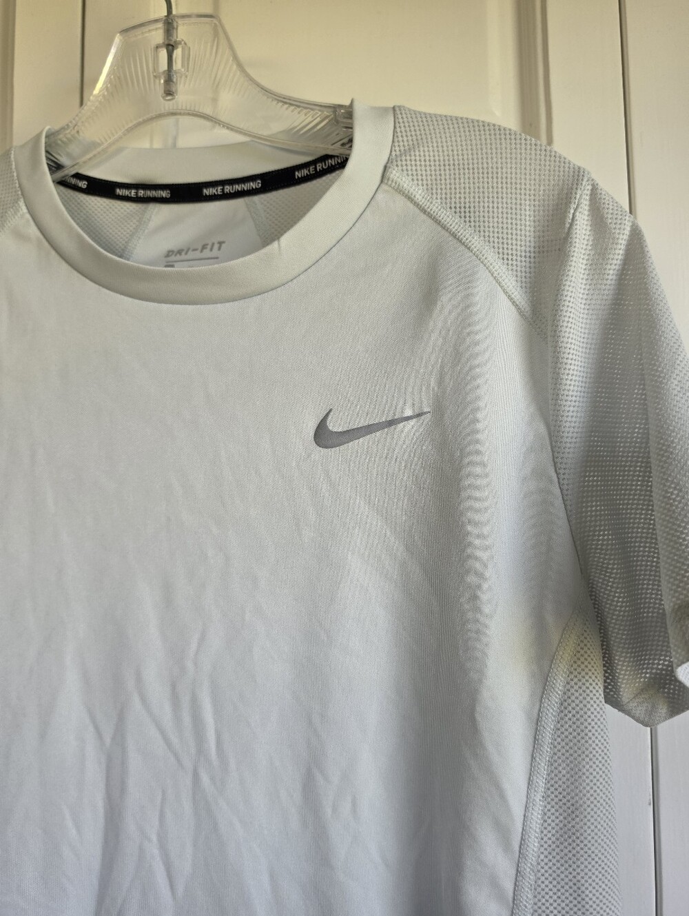 Nike Dri-fit Running top - Picture 3 of 7